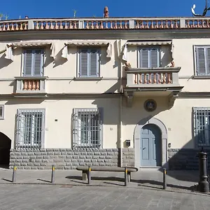 Lo Sdrucciolo , Florence Italy